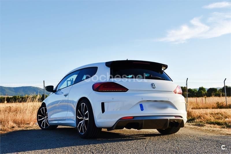 Blanco Usado 2017 VW Scirocco R-line Coupe | 17.250 € (Precio justo) - Imagen 1/4