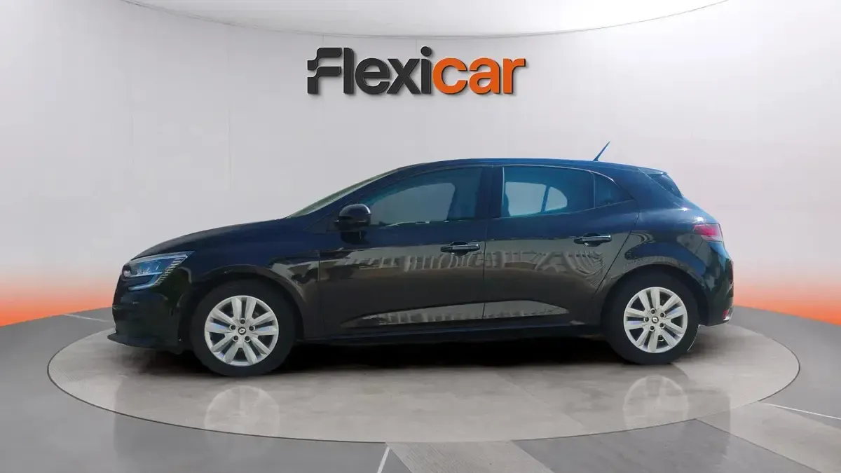 Usado Renault Mégane II Intens 115 CV (84 kW) 2022 Negro Berlina