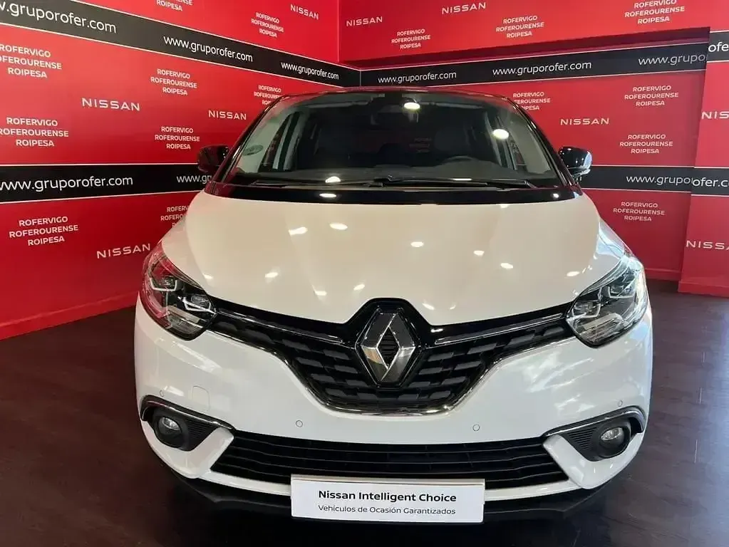 Usado Renault Scénic IV Zen 140 CV (102 kW) 2019 Blanco Monovolumen