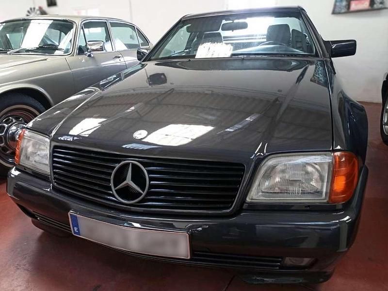 Usado Mercedes SL300 189 CV (139 kW) 1991 Gris Coupe