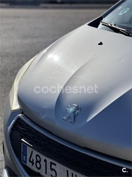 Usado Peugeot 208 Access 68 CV (50 kW) 2014 Gris / plata Utilitario