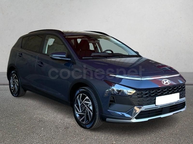 Nuevo Hyundai Bayon 79 CV (58 kW) 2025 Gris / plata SUV