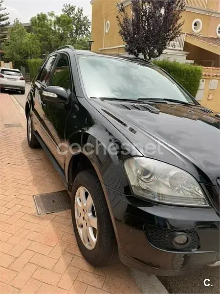 Usado Mercedes ML280 190 CV (139 kW) 2007 Negro SUV