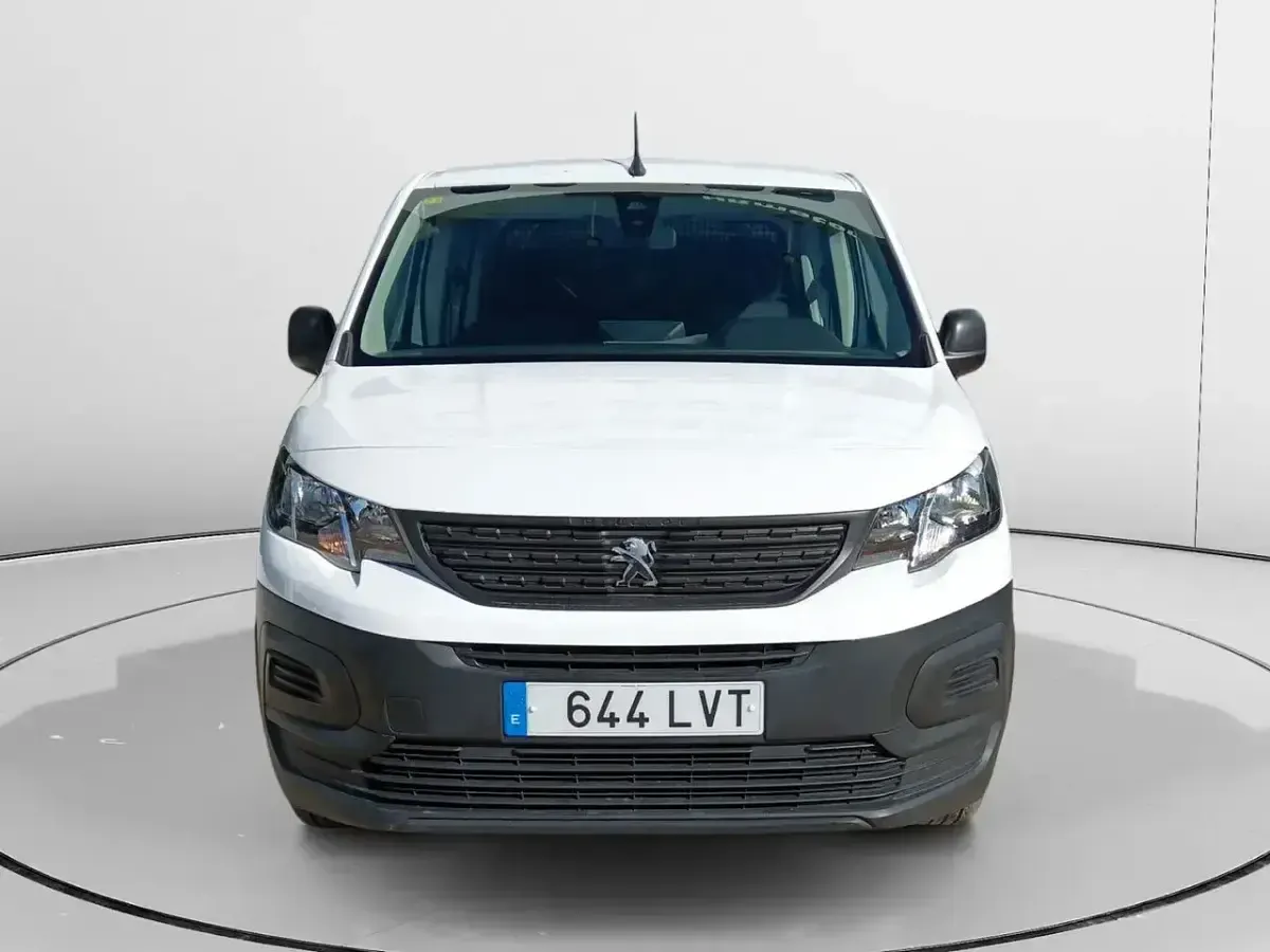Usado Peugeot Rifter Active 102 CV (75 kW) 2021 Blanco Monovolumen