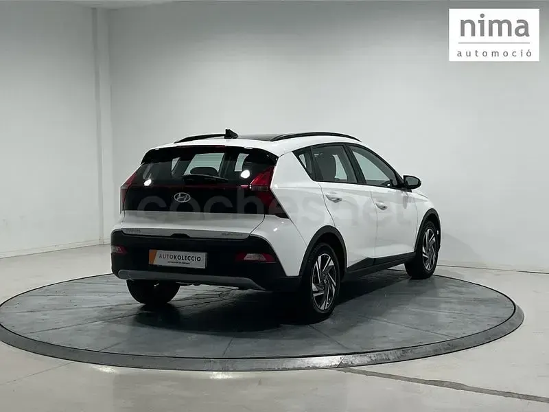 Usado Hyundai Bayon 84 CV (61 kW) 2022 Blanco SUV