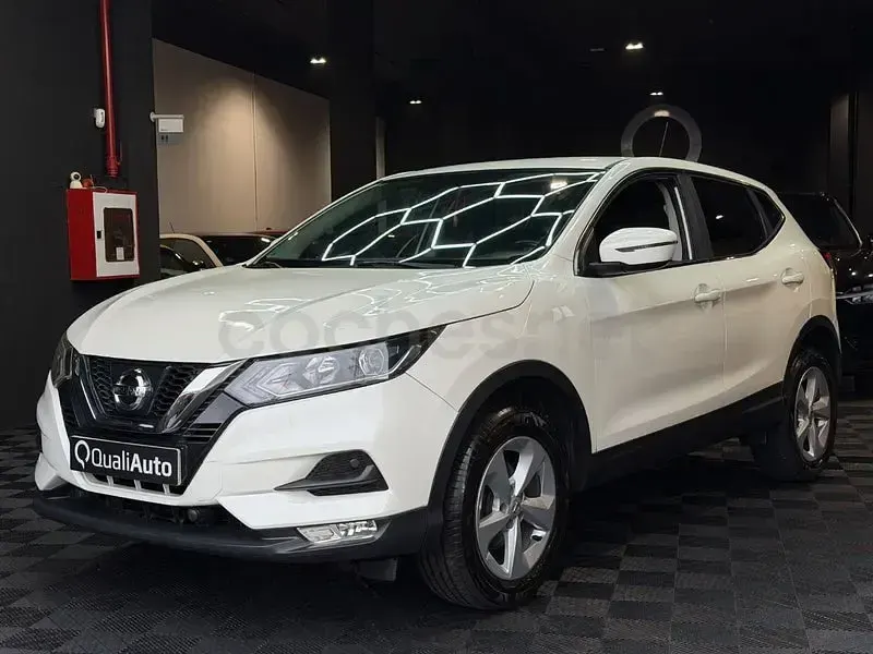 Usado Nissan Qashqai N-Connecta 116 CV (85 kW) 2018 Negro SUV