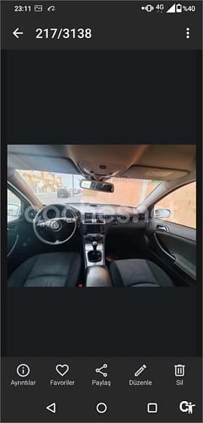 Usado Mercedes C220 150 CV (110 kW) 2006 Gris / plata Berlina