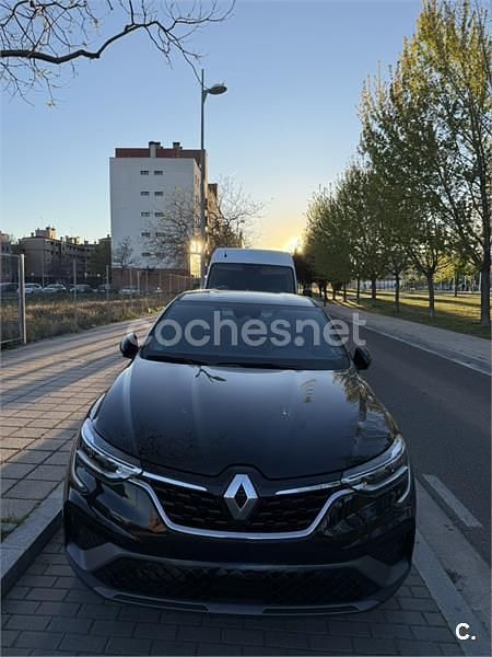 Usado Renault Arkana RS Line 140 CV (102 kW) 2023 Negro SUV