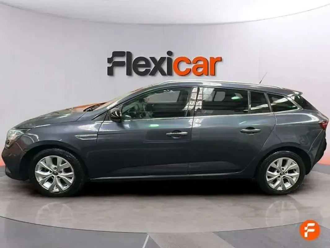 Usado Renault Mégane GrandTour Business 140 CV (102 kW) 2018 Gris Familiar