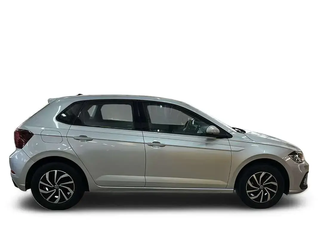 Usado VW Polo Life 95 CV (69 kW) 2024 Gris Utilitario