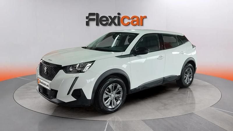Usado Peugeot 2008 Active 110 CV (80 kW) 2022 Blanco SUV