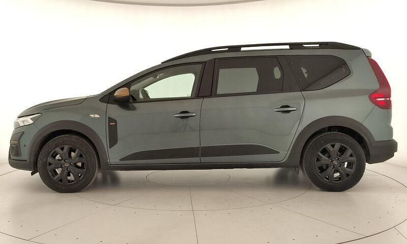 Usado Dacia Jogger Extreme 91 CV (66 kW) 2025 Verde Monovolumen