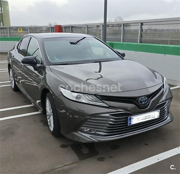 Usado Toyota Camry Luxury 218 CV (160 kW) 2021 Marrón Berlina