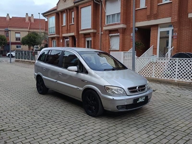 Usado Opel Zafira Club 100 CV (73 kW) 2005 Gris / plata Monovolumen