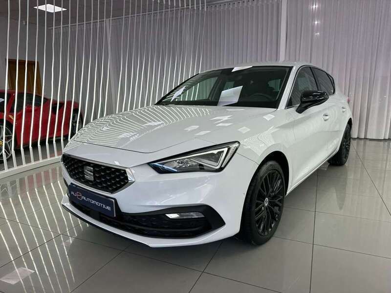Blanco Usado 2022 Seat Leon XCELLENCE Utilitario | 19.990 € (Precio justo) - Imagen 1/4