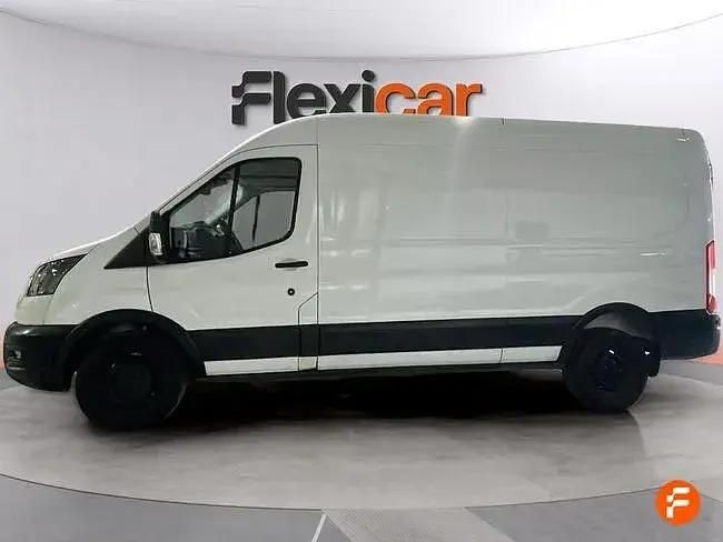 Usado Ford Transit 131 HP (96 kW) 2023 Branco Sedan