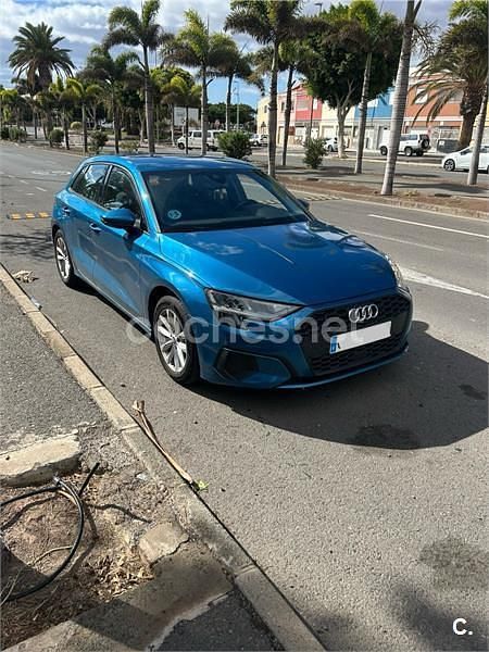 Käytetty Audi A3 Advanced Plus 110 HP (80 kW) 2021 Sininen Sedan