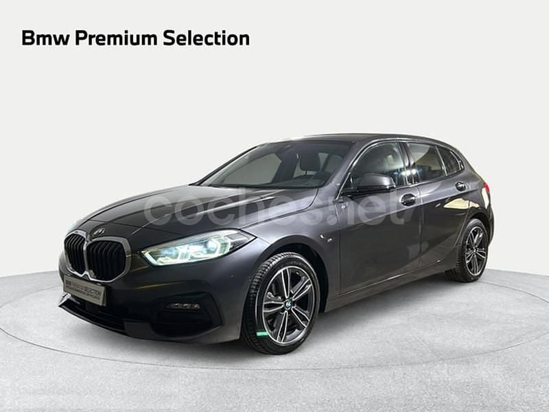 Gris / plata Usado 2020 BMW 116 Executive Utilitario | 22.500 € (Precio justo) - Imagen 1/4