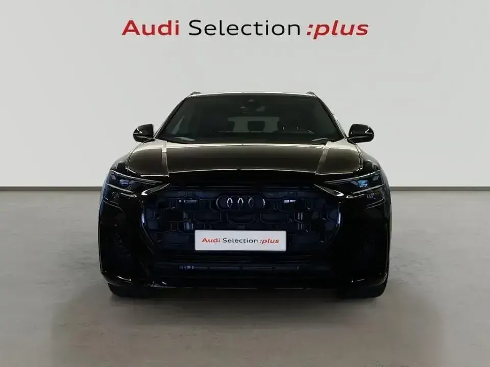 Usado Audi Q8 394 CV (289 kW) 2025 Negro SUV