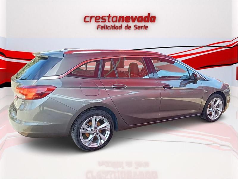 Usado Opel Astra Elegance 131 CV (96 kW) 2022 Gris Familiar