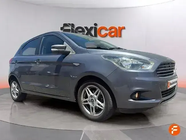 Usado Ford Ka Ultimate 85 CV (62 kW) 2017 Gris Berlina