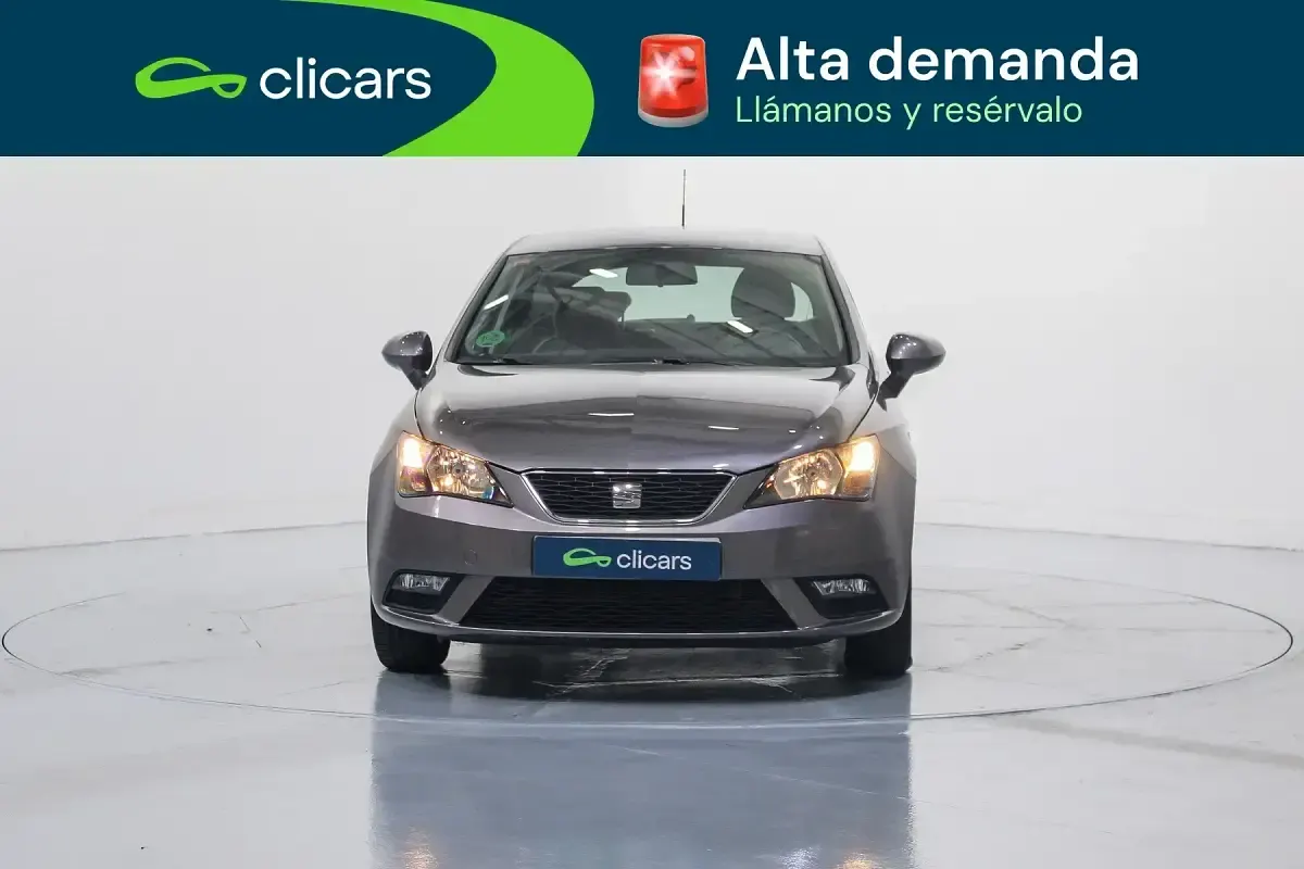 Usado Seat Ibiza Style 90 CV (66 kW) 2017 Gris / plata Berlina
