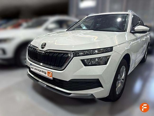 Usado Skoda Kamiq Ambition 110 CV (80 kW) 2021 Blanco SUV