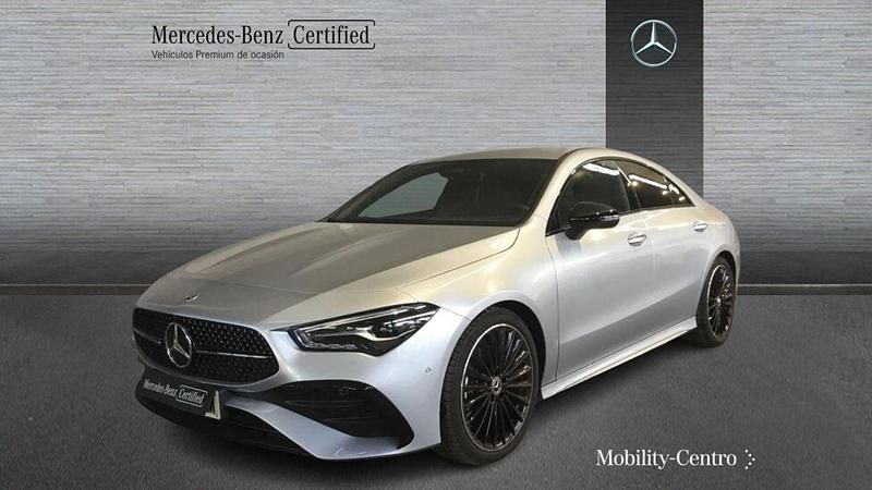 Plata hightech Usado 2025 Mercedes CLA220 AMG line Berlina | 39.500 € (Super precio) - Imagen 1/4