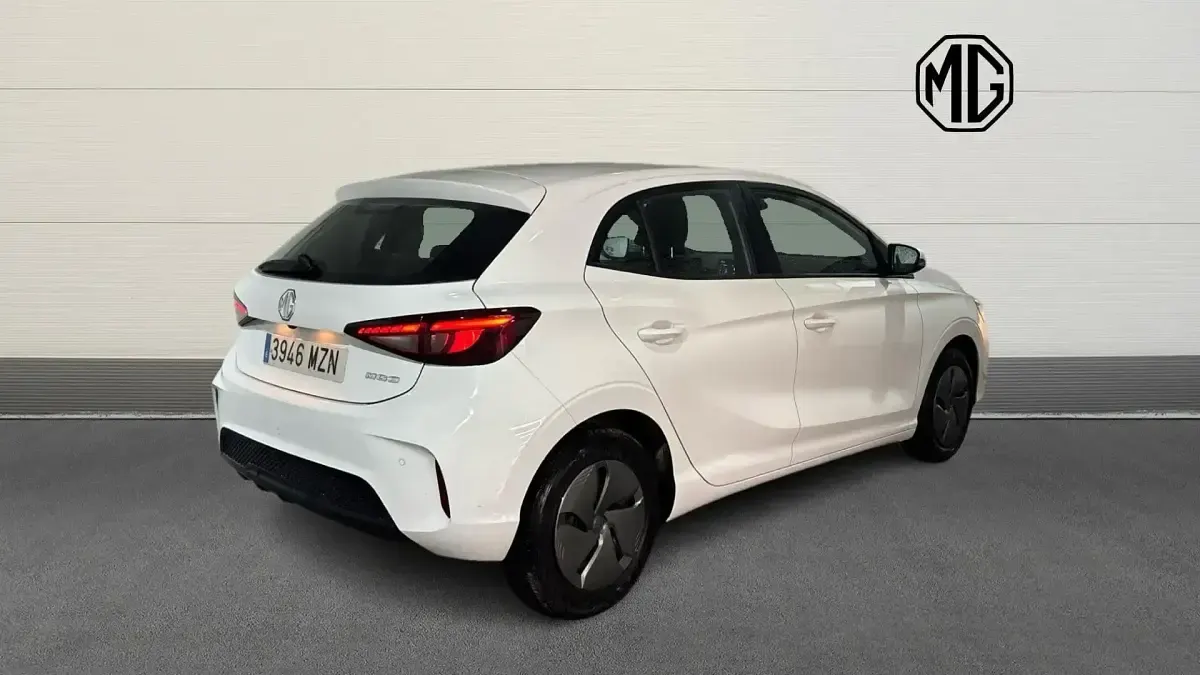Używany MG MG3 116 KM (85 kW) 2025 Biały Hatchback