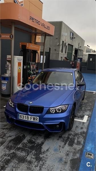 Usado BMW 318 129 CV (94 kW) 2007 Azul Berlina