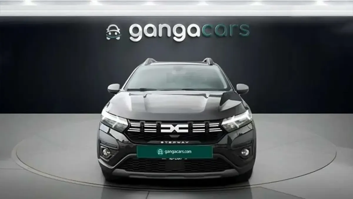Usado Dacia Sandero Expression 91 CV (66 kW) 2024 Negro Utilitario