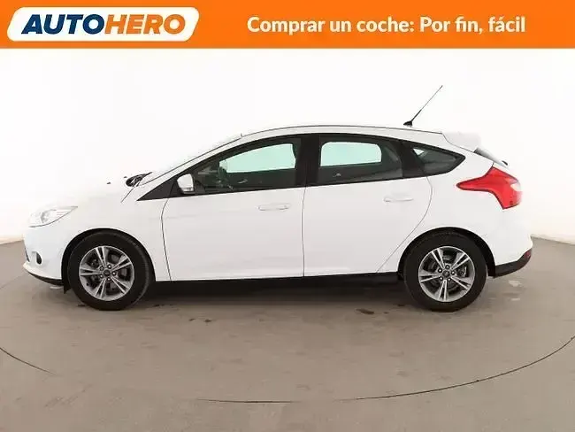 Usado Ford Focus 125 CV (91 kW) 2014 Blanco Berlina