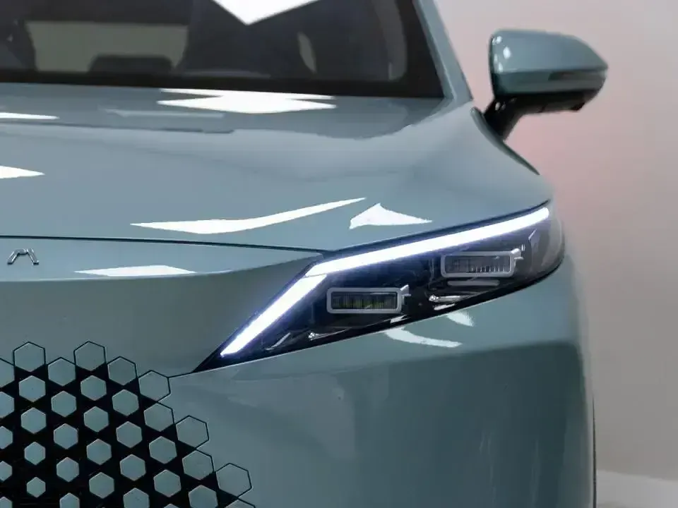 Usado Omoda 7 279 CV (205 kW) 2026 Verde SUV