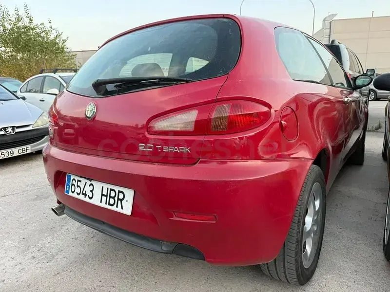 Usado Alfa Romeo 147 150 CV (110 kW) 2007 Rojo Utilitario