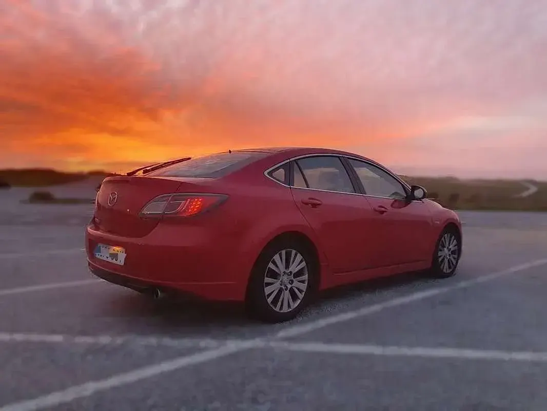 Usado Mazda 6 Active 140 CV (102 kW) 2008 Rojo Berlina