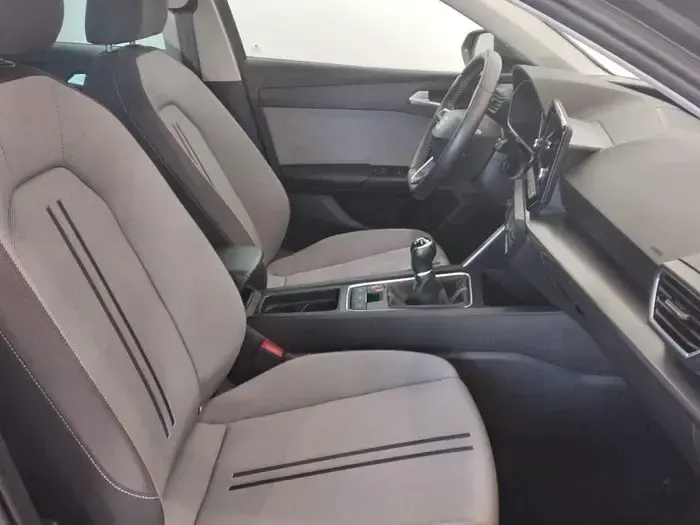 Usado Seat Leon Style 116 CV (85 kW) 2025 Blanco