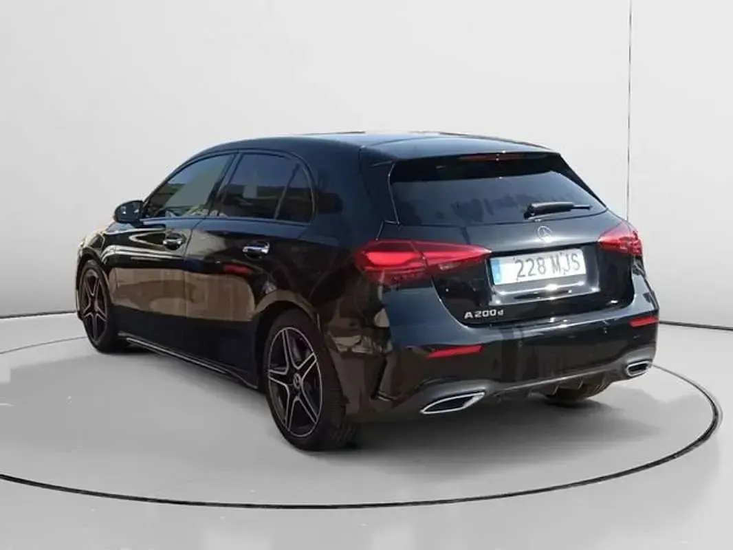 Usado Mercedes A200 Advanced 150 CV (110 kW) 2023 Negro Utilitario