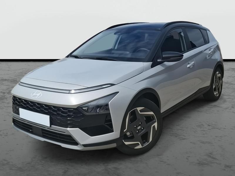 Gris lumen (techo negro) Usado 2025 Hyundai Bayon Blackline SUV | 20.990 € (Un poco caro) - Imagen 1/4