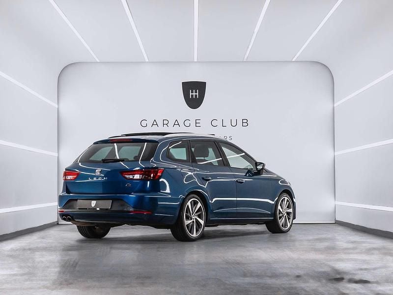 Usado Seat Leon ST FR 179 CV (131 kW) 2014 Azul Familiar