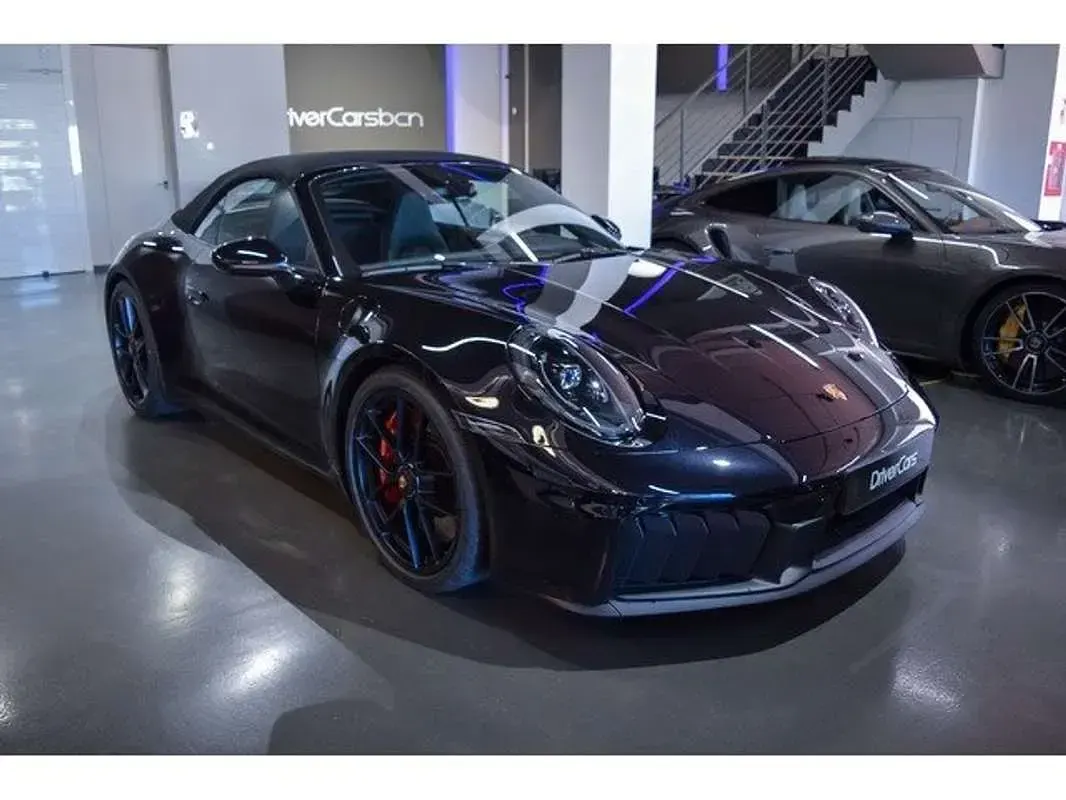 Nuevo Porsche 992 485 CV (356 kW) 2026 Negro Descapotable