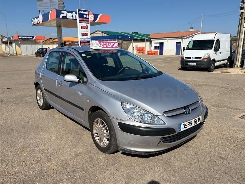 Usado Peugeot 307 90 CV (66 kW) 2002 Gris / plata Berlina