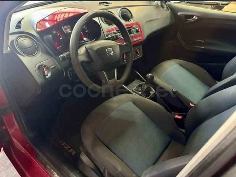 Usado Seat Ibiza 105 CV (77 kW) 2009 Rojo Berlina