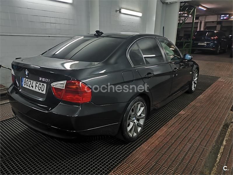 Usado BMW 320 150 CV (110 kW) 2006 Negro Berlina