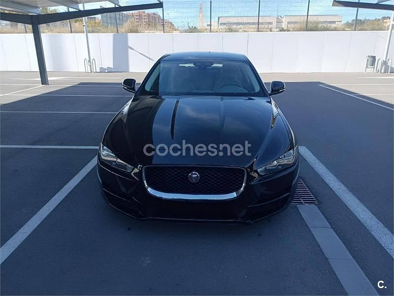 Negro Usado 2015 Jaguar XE Berlina | 9900 € (Buen precio) - Imagen 1/4