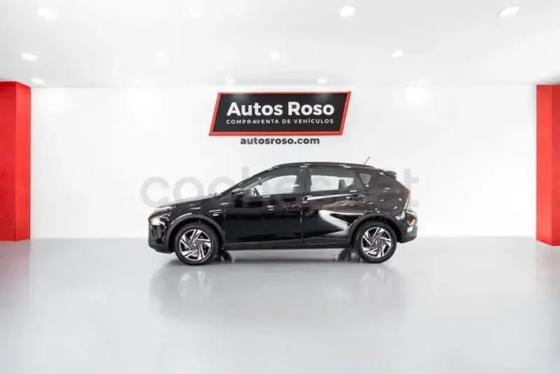 Usado Hyundai Bayon 101 CV (74 kW) 2022 Negro SUV