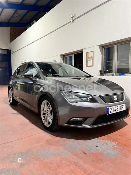 Gris / plata Usado 2014 Seat Leon Ecomotive Berlina | 9200 € (Caro) - Imagen 1/4