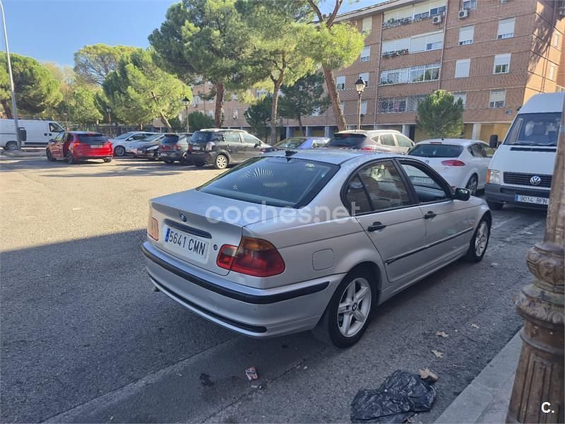 Gris / plata Usado 2002 BMW 320 Berlina | 1500 € (Super precio) - Imagen 1/4