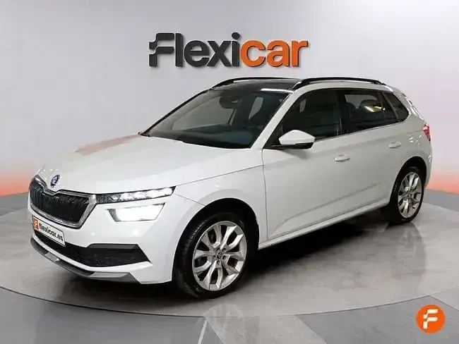 Usado Skoda Kamiq Sport 150 CV (110 kW) 2021 Blanco SUV