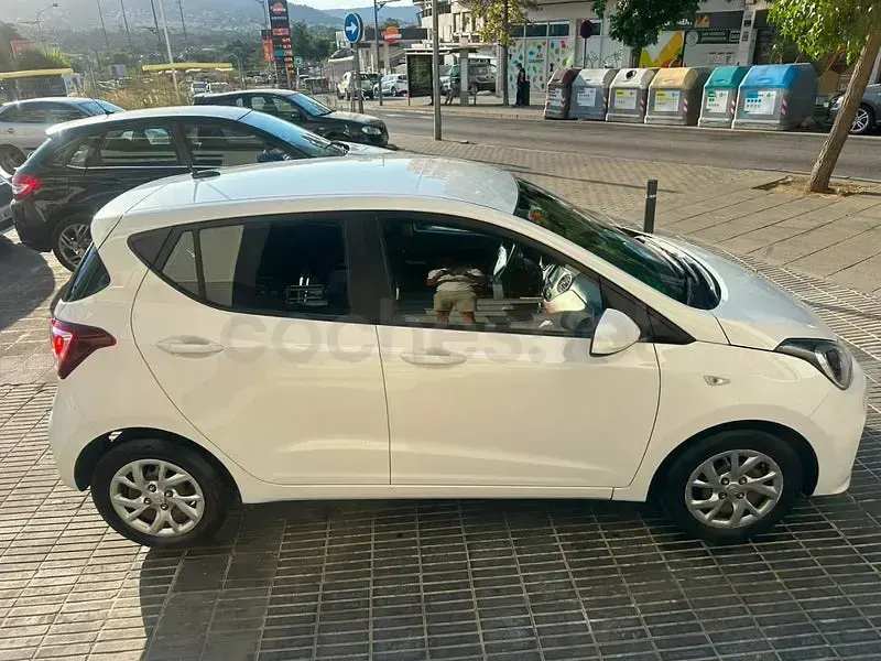 Usado Hyundai i10 66 CV (48 kW) 2019 Blanco Utilitario