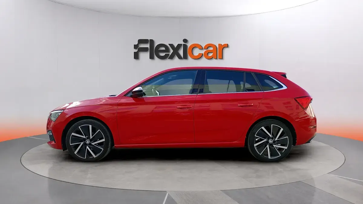 Usado Skoda Scala Ambition 150 CV (110 kW) 2019 Rojo Utilitario